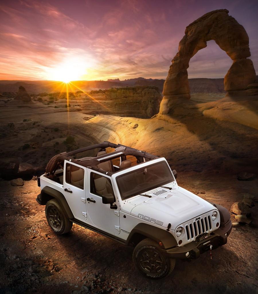  Jeep Wrangler Moab 2013 года  (фото 8 из 10)